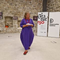 Predavanje akademkinje Nelle Lonza